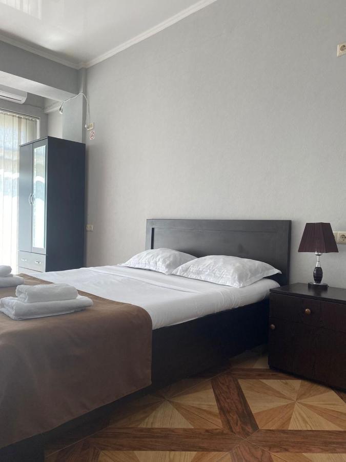 Hotel Saburtalo Roni 트빌리시 외부 사진