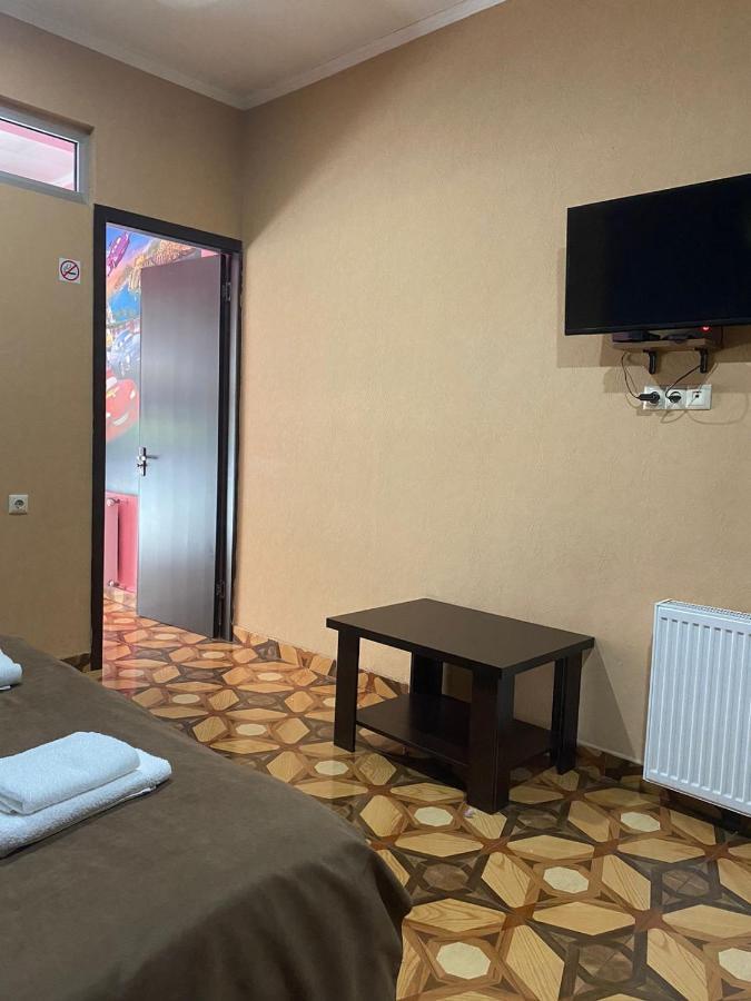 Hotel Saburtalo Roni 트빌리시 외부 사진
